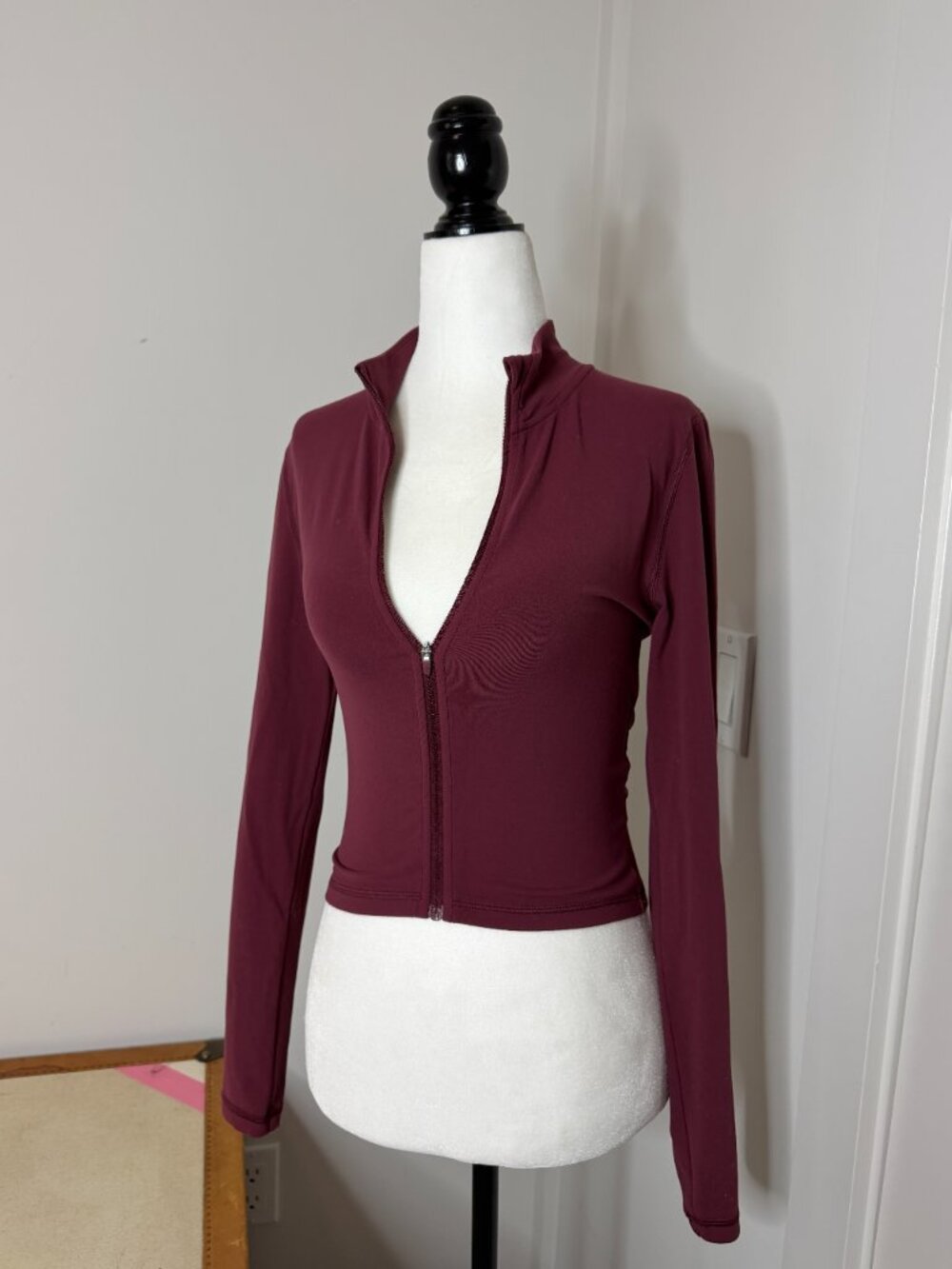 🍒 TNA Butter Limit Zip-Up Jacket Burgundy Maroon Size S